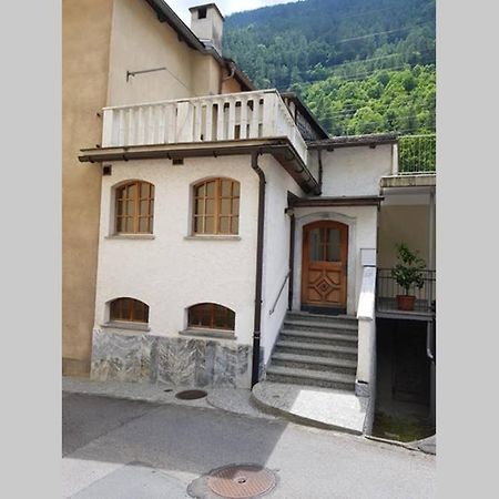 Villa Bezauberndes Haus Fuer Erholsame Ferien Im Puschlav Campascio Esterno foto