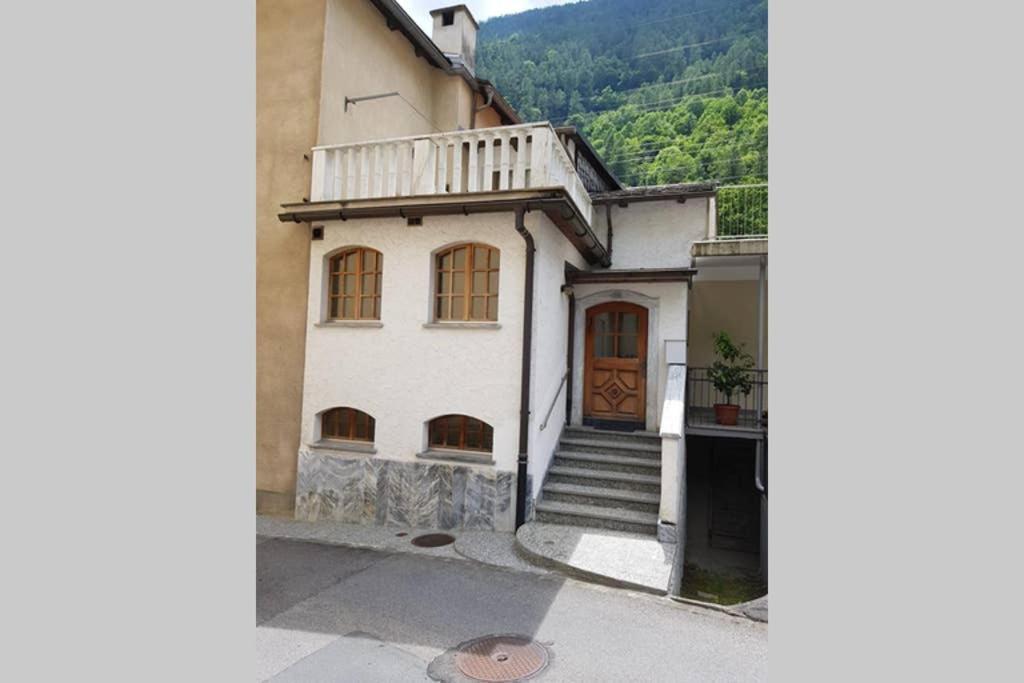 Villa Bezauberndes Haus Fuer Erholsame Ferien Im Puschlav Campascio Esterno foto