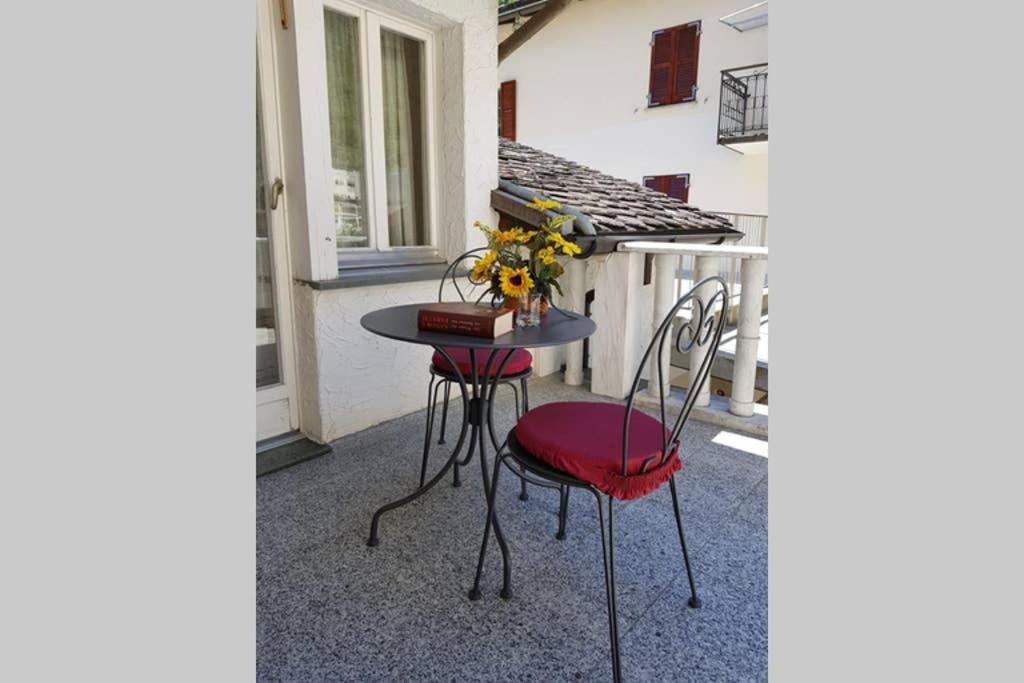 Villa Bezauberndes Haus Fuer Erholsame Ferien Im Puschlav Campascio Esterno foto