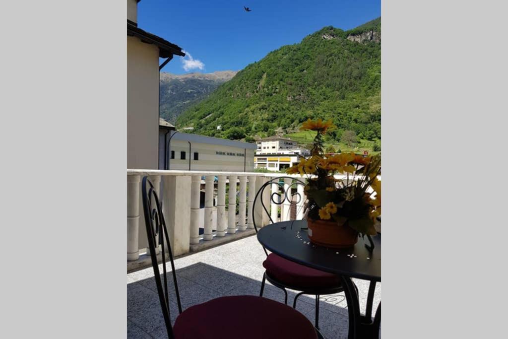 Villa Bezauberndes Haus Fuer Erholsame Ferien Im Puschlav Campascio Esterno foto